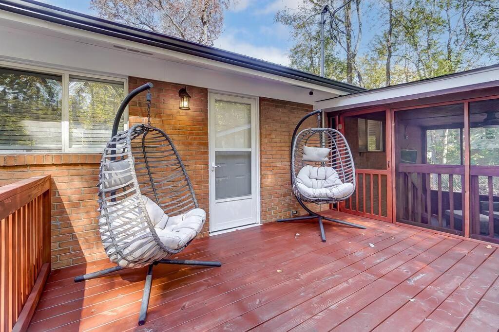 Charlotte Charm Haven With Outdoor Tv Villa Exterior photo